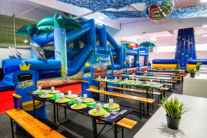 18 Tische Kinderland